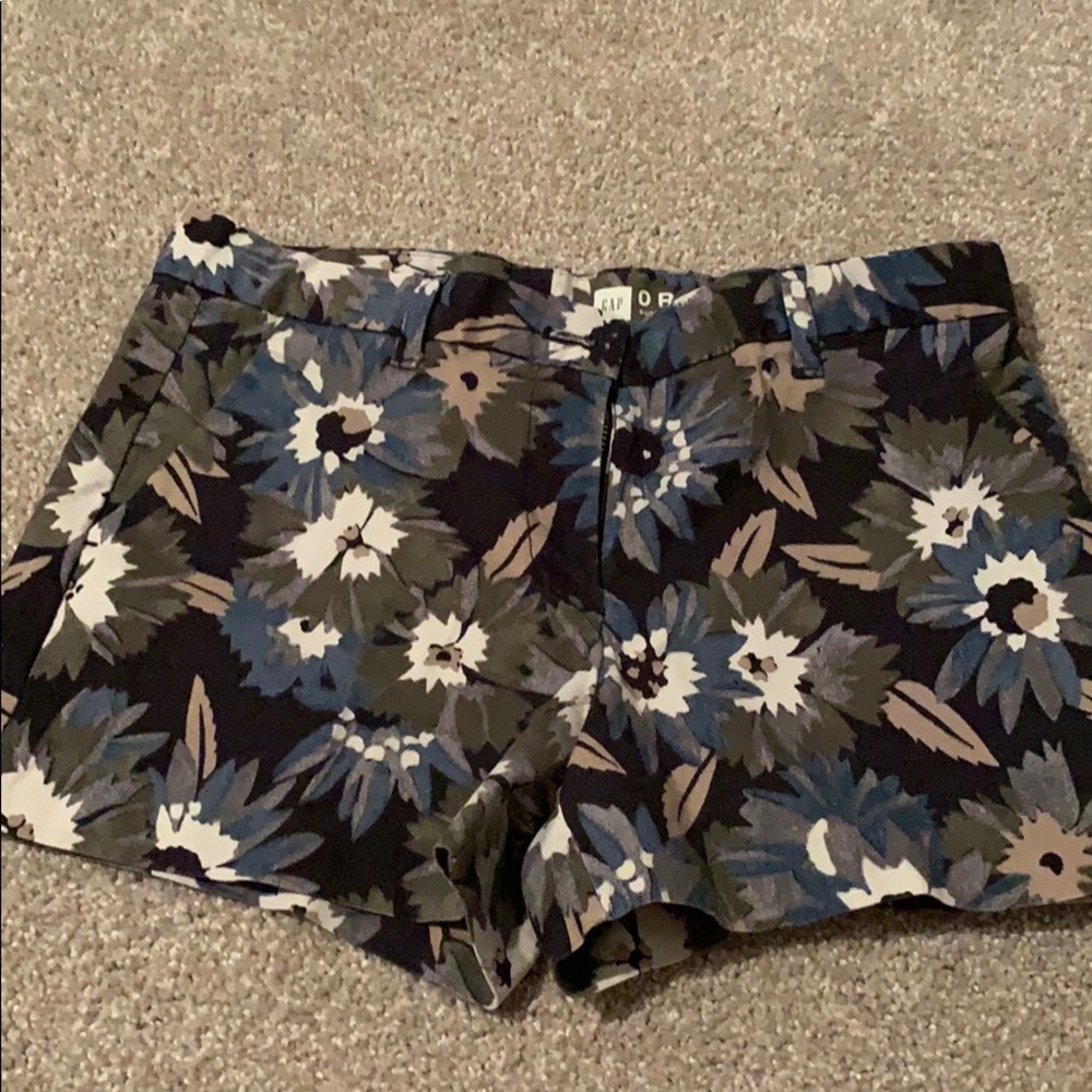 Gap floral shorts